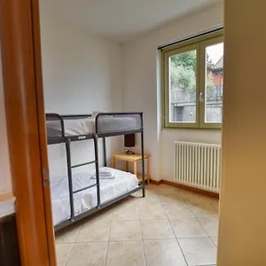  Apartment Varenna